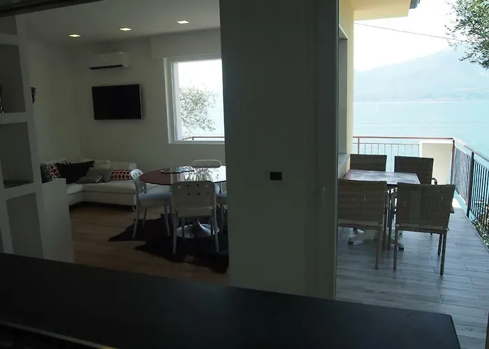 Casapi' * Torri Del Benaco